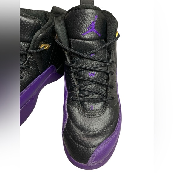 JORDAN 12 RETRO SHOES SIZE 13C! - Picture 4 of 10